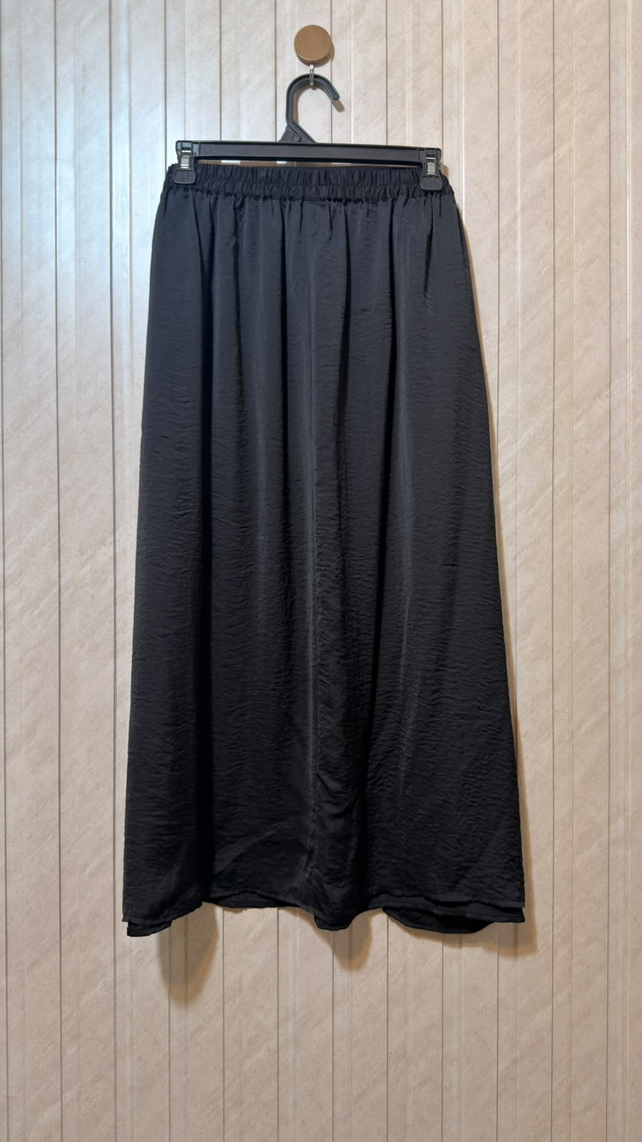 Waist 38  Length 33  Fabric Silk Women’s Trendy Skirt