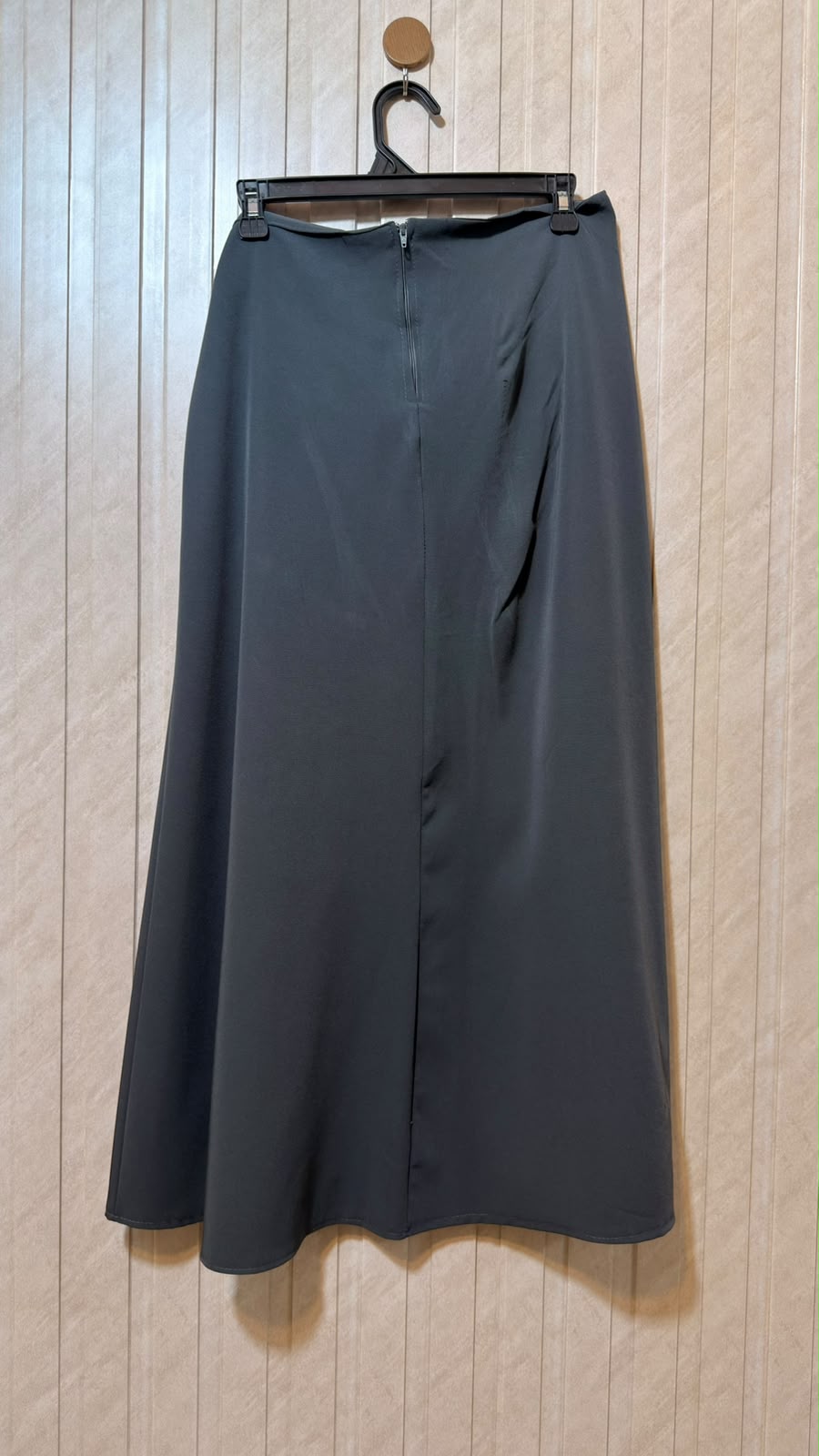 Waist 32  Length 34  Fabric Silk Women’s Designer Skirt