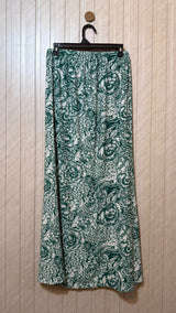 Waist 34  Length 40  Fabric Silk Jersey Women’s Classic Skirt