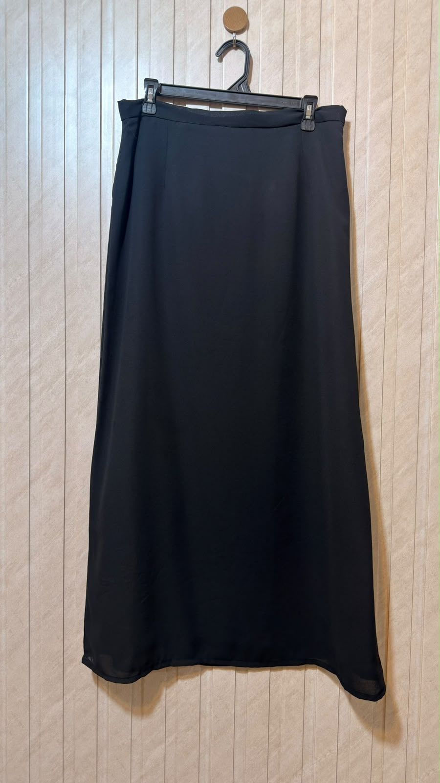 Waist 32  Length 39  Fabric Chiffon Women’s Chic Skirt