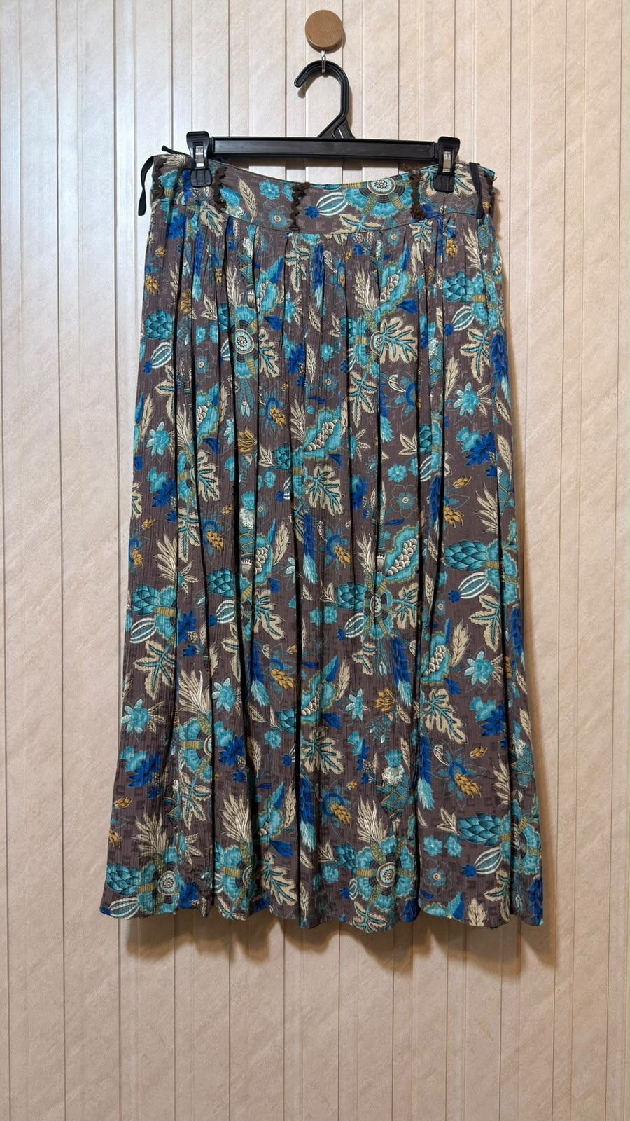 Waist 30  Length 32  Fabric Georgette Women’s Smart Skirt