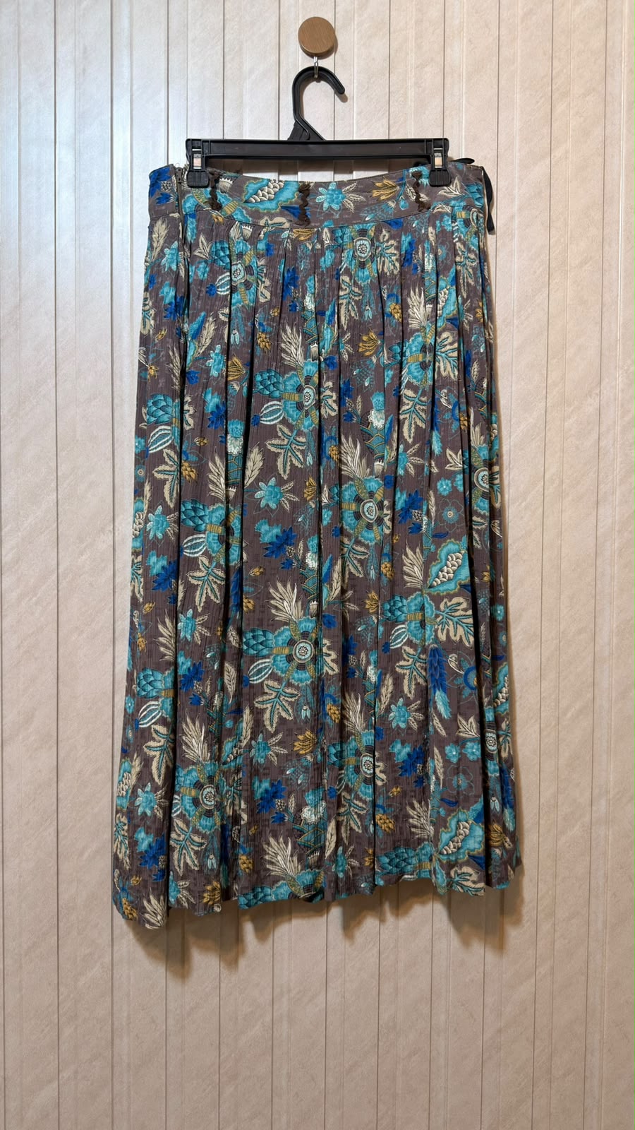 Waist 30  Length 32  Fabric Georgette Women’s Smart Skirt