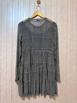 Chest 19  Lenght 33  Fabric net Elegant Branded Women’s Long Top