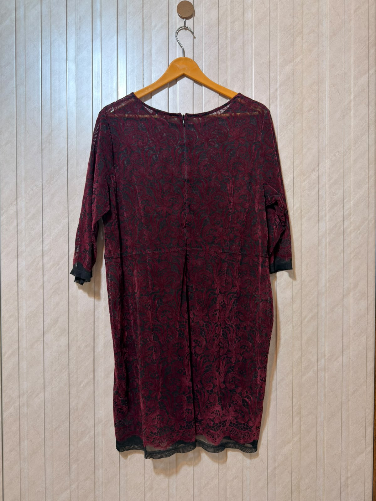 Chest 20  Lenght 34  Fabric silk Urban Western Women’s Long Top