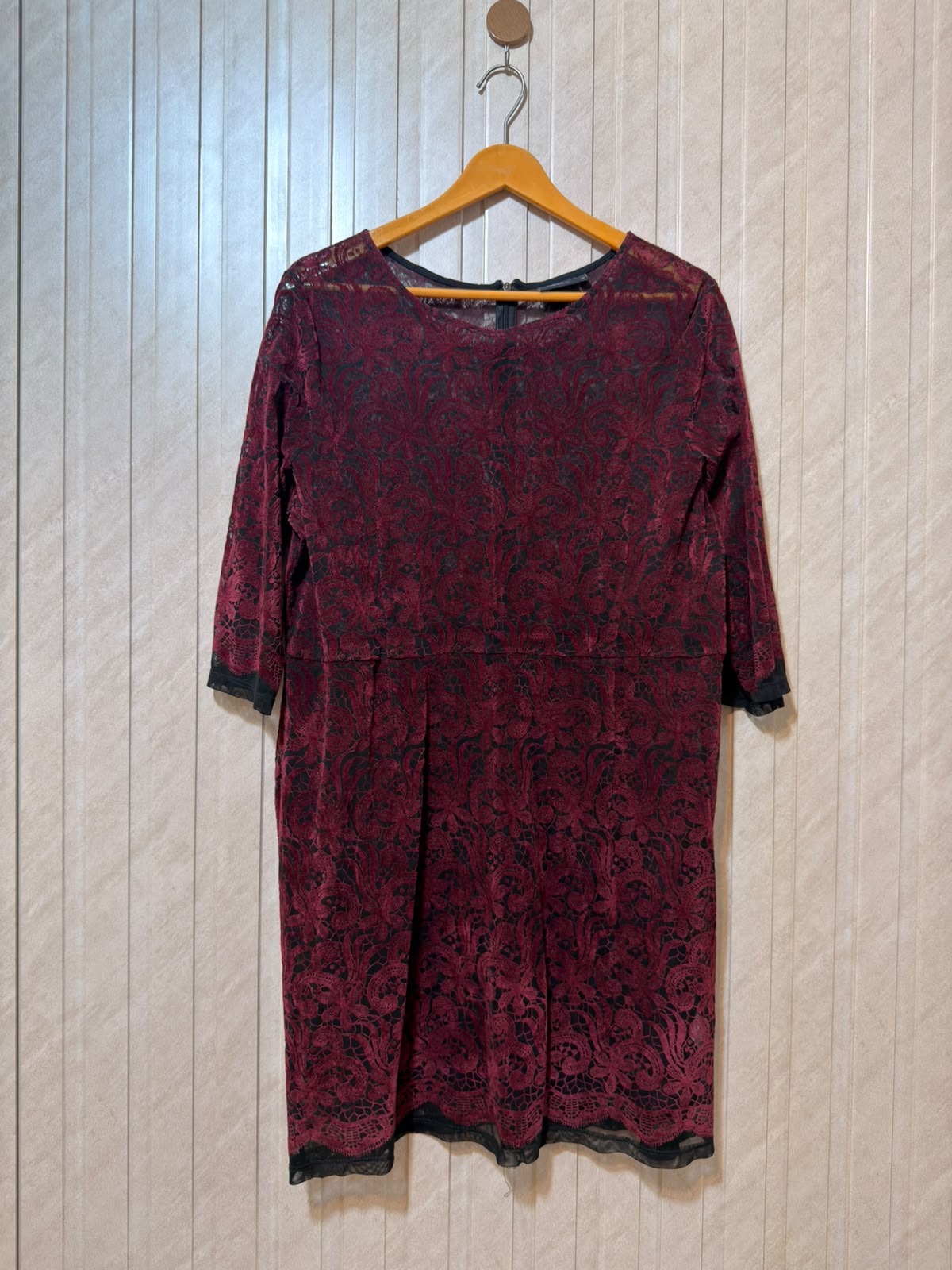 Chest 20  Lenght 34  Fabric silk Urban Western Women’s Long Top