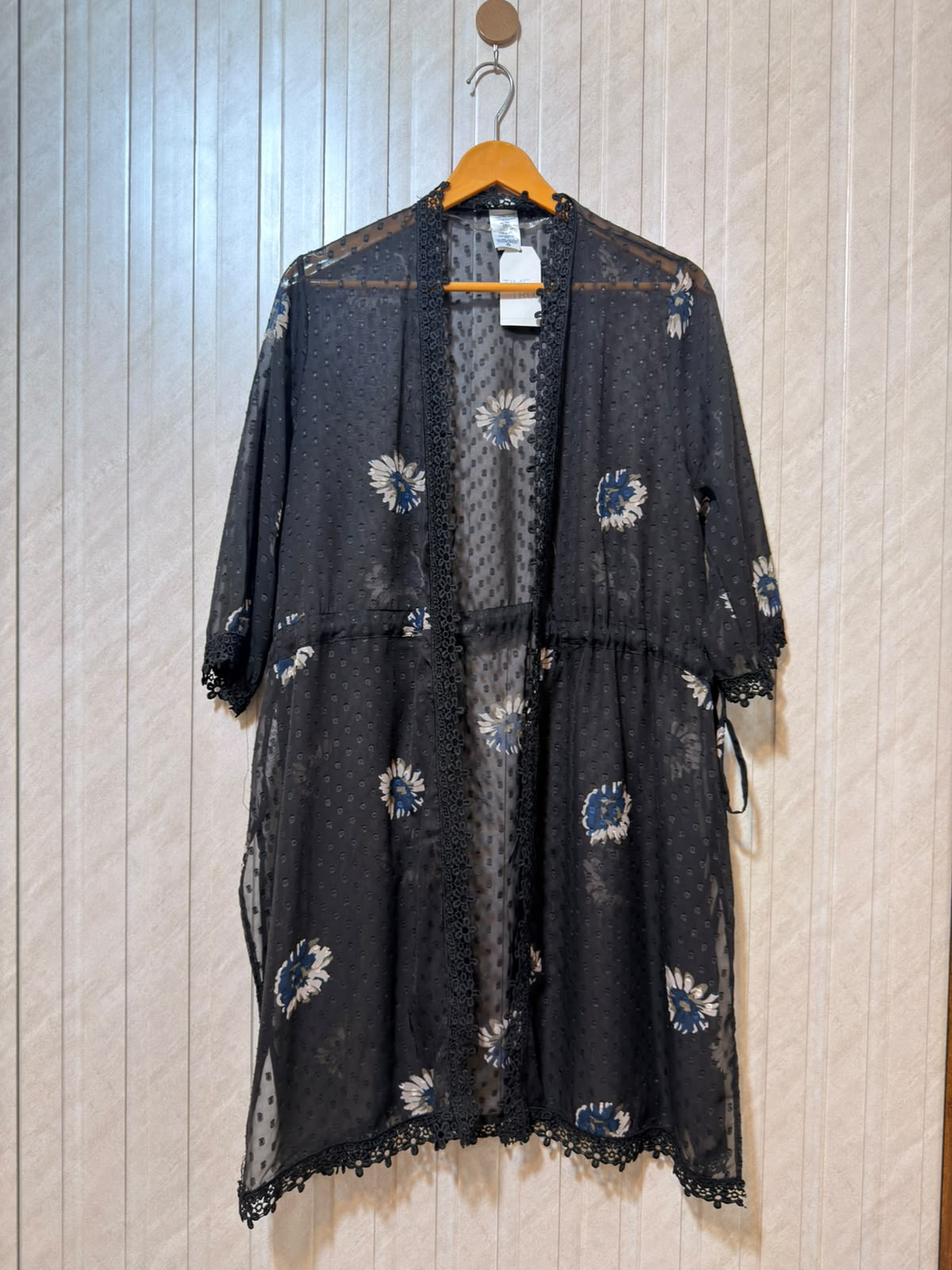 Chest Large  Lenght 36  Fabric chiffon Trendy Women’s Long Top