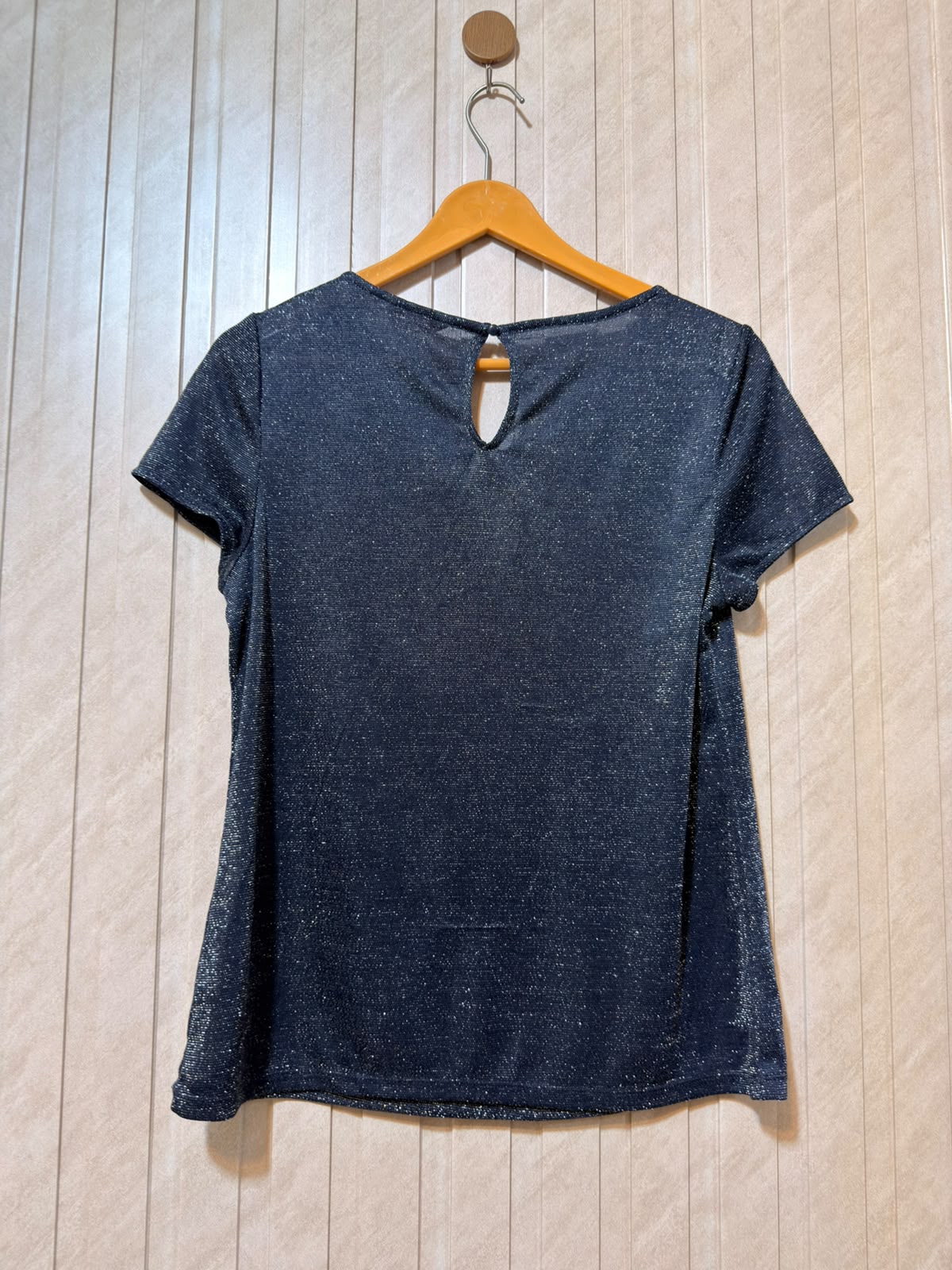 Chest 18  Length 23  Fabric Silk Jersey Women’s Classic Branded Crop Top