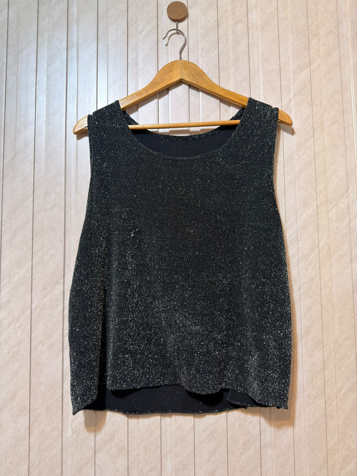 Chest 22  Length 23  Fabric Silk Jersey Women’s Modern Fashion Crop Top