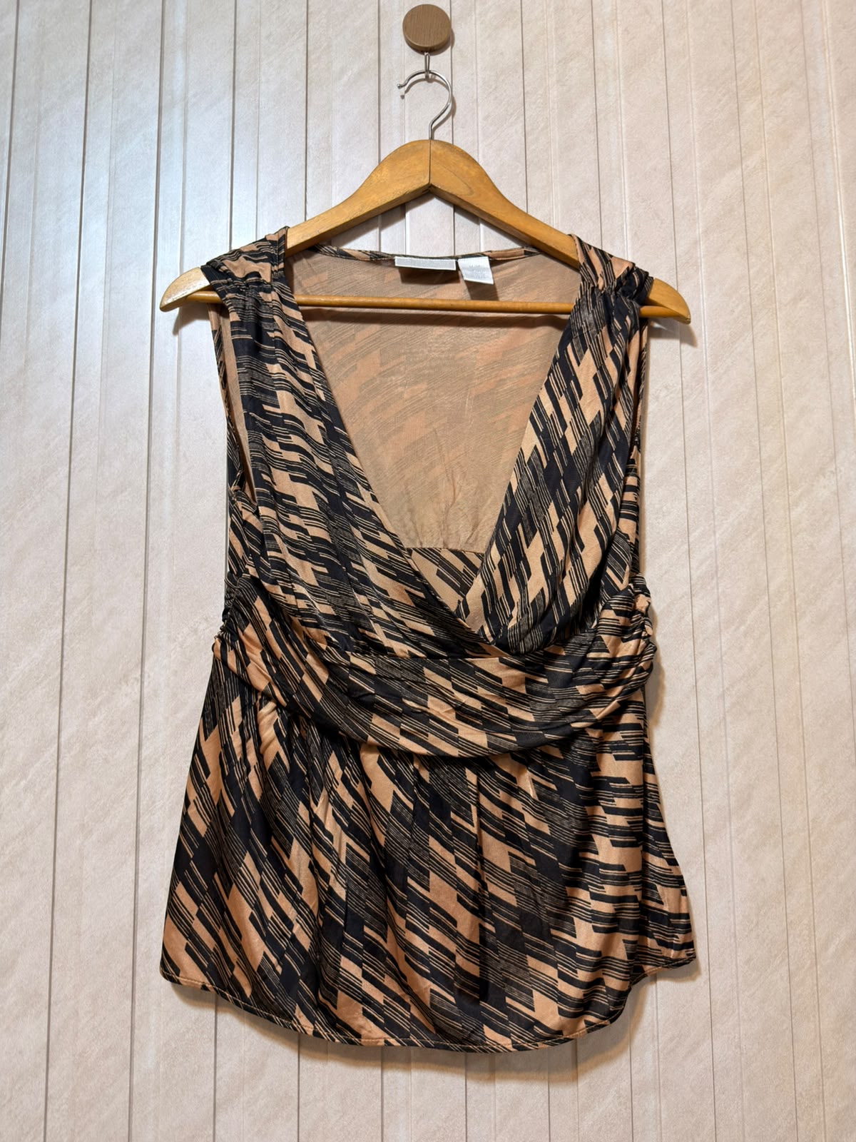 Chest 20  Length 24  Fabric Silk Jersey Women’s Trendy Branded Crop Top