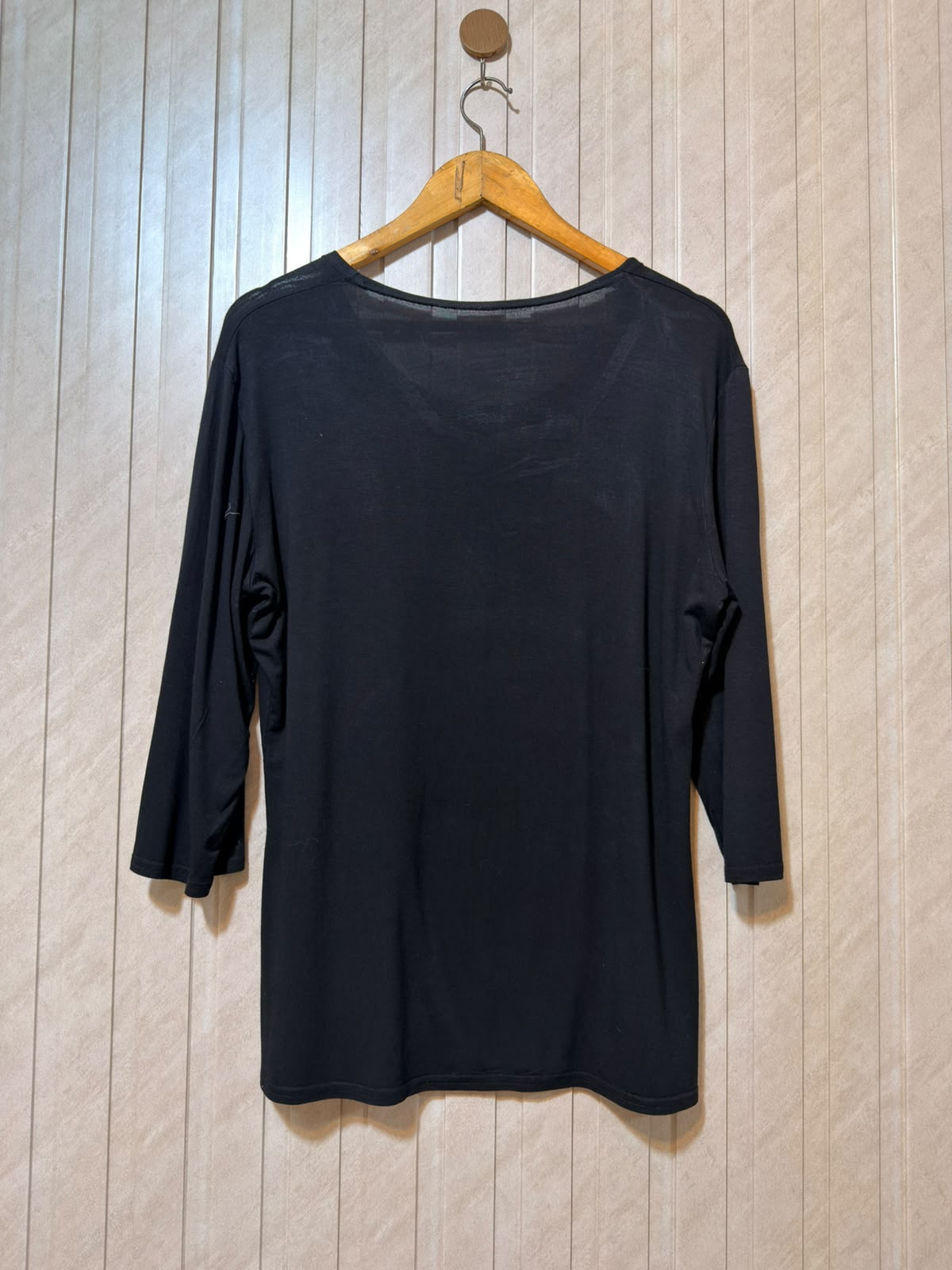 Chest 21  Lenght 27  Fabric jersey Women’s Fashion Crop Top