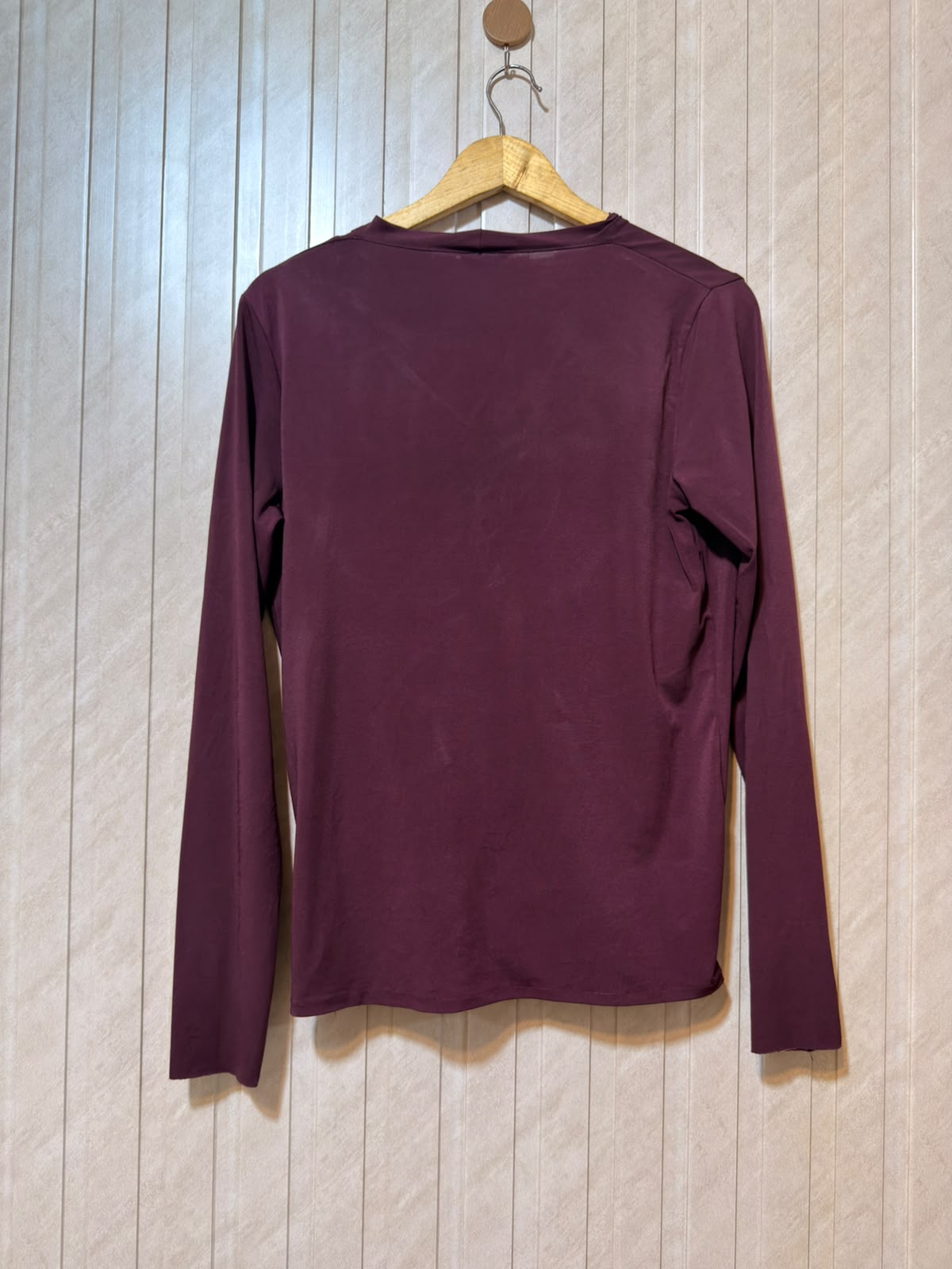 Chest 22  Length 25  Fabric Silk Jersey Women’s Essential Branded Crop Top