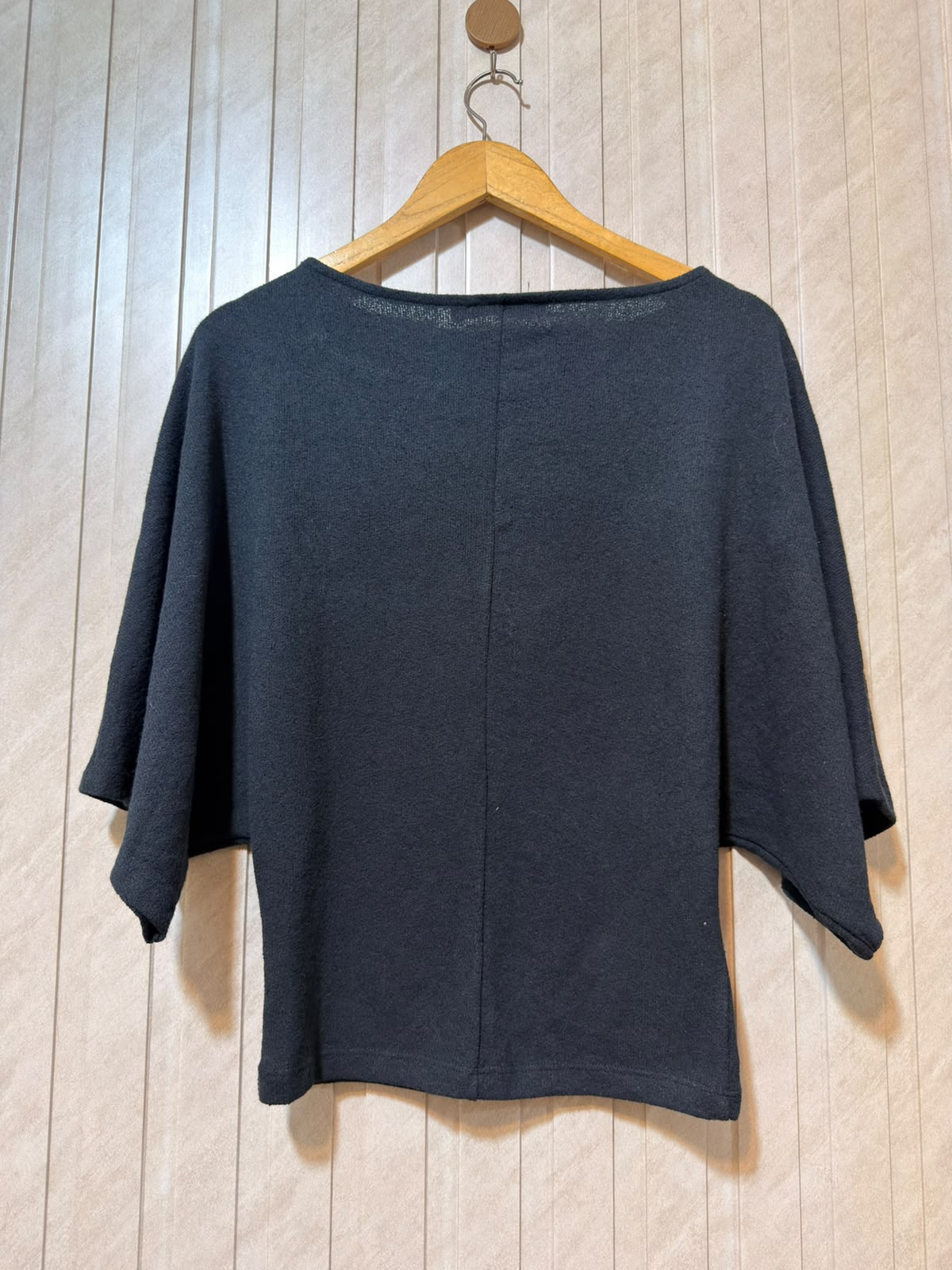 Chest Medium  Length 22  Fabric Rayon Women’s Contemporary Crop Top