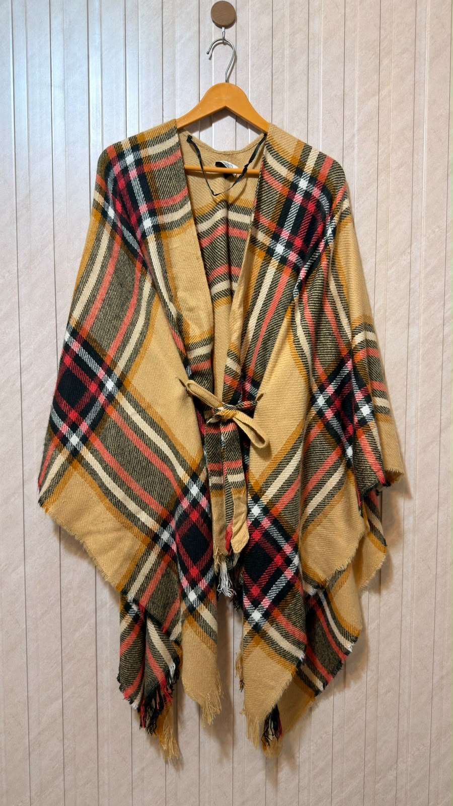 Women's Modern Shawl