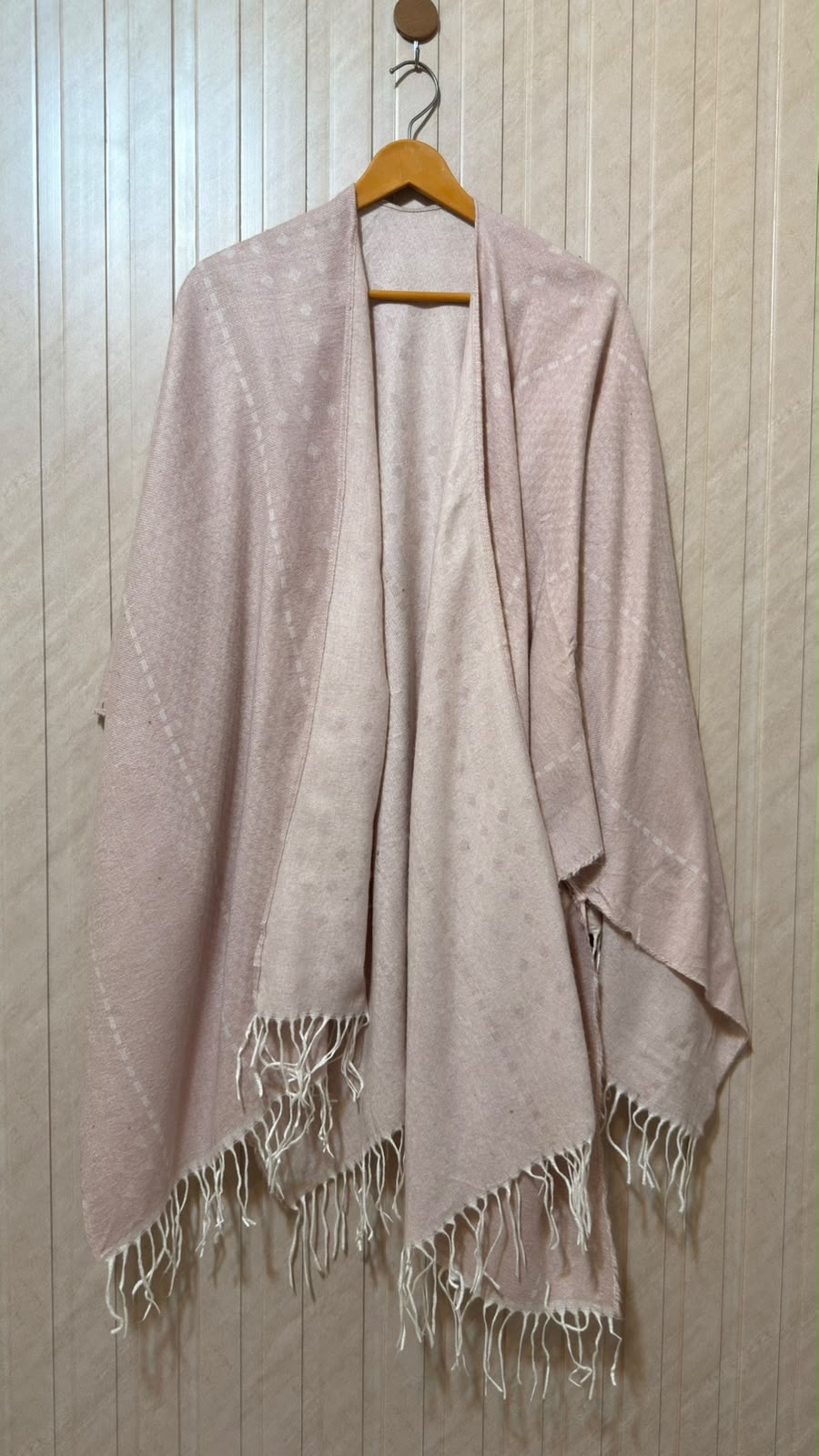 Women's Modern Shawl