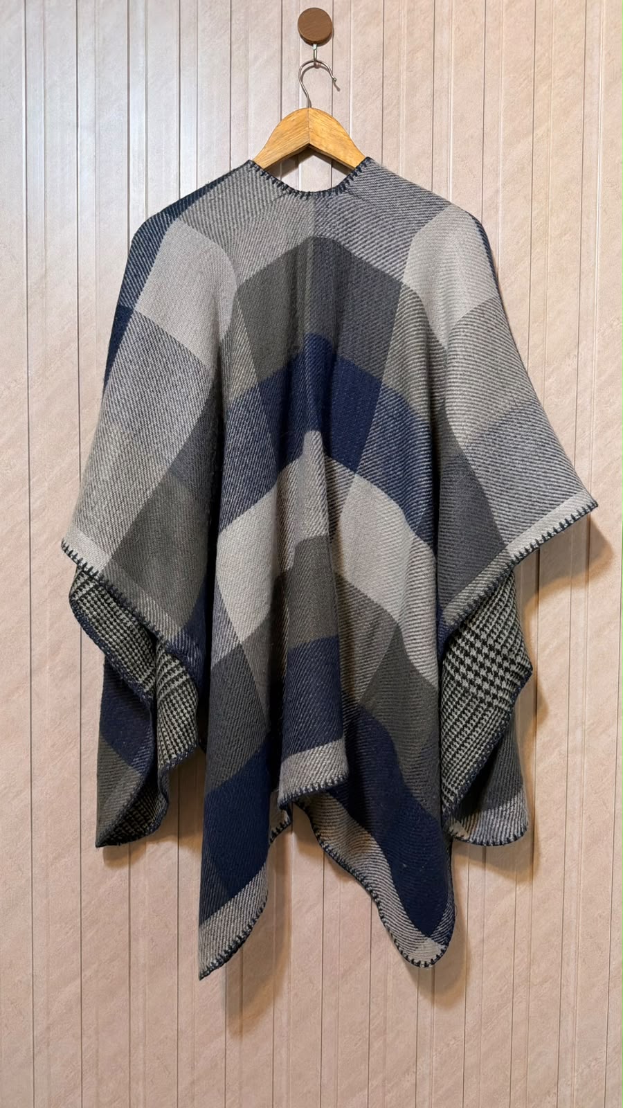 Women's Exclusive Shawl
