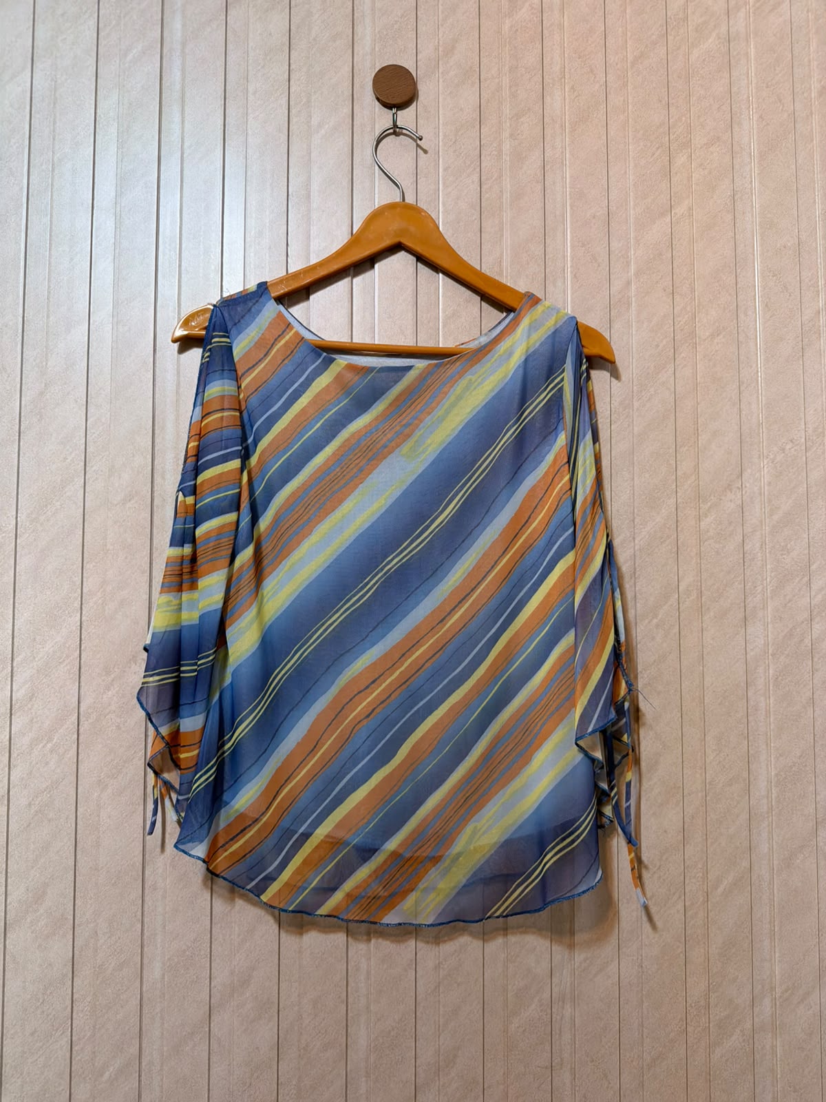 Chest 17  Length 23  Fabric Net Elegant Women’s Full Sleeve Top