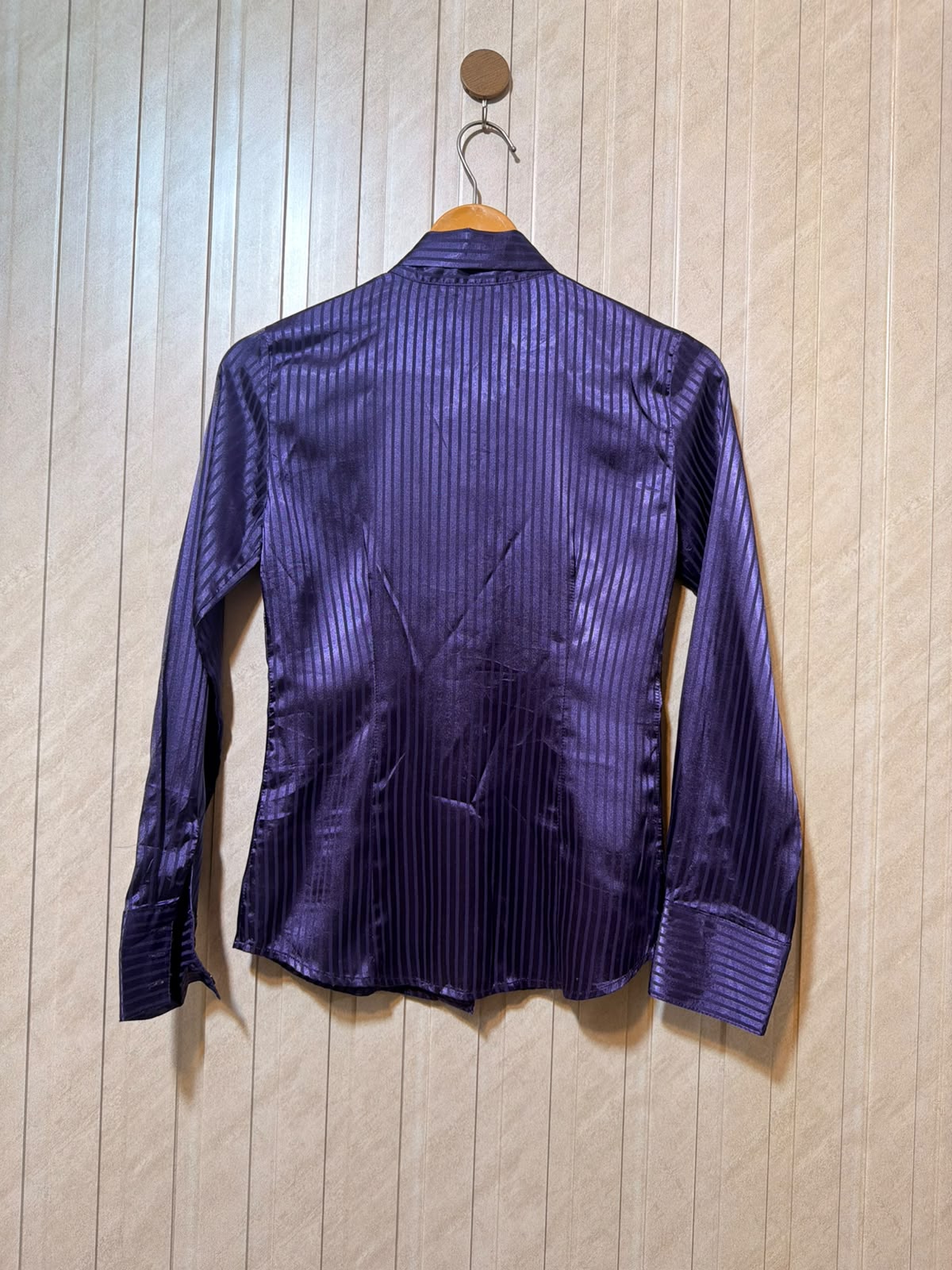 Chest 16  Length 23  Fabric Silk Modern Women’s Full Sleeve Top