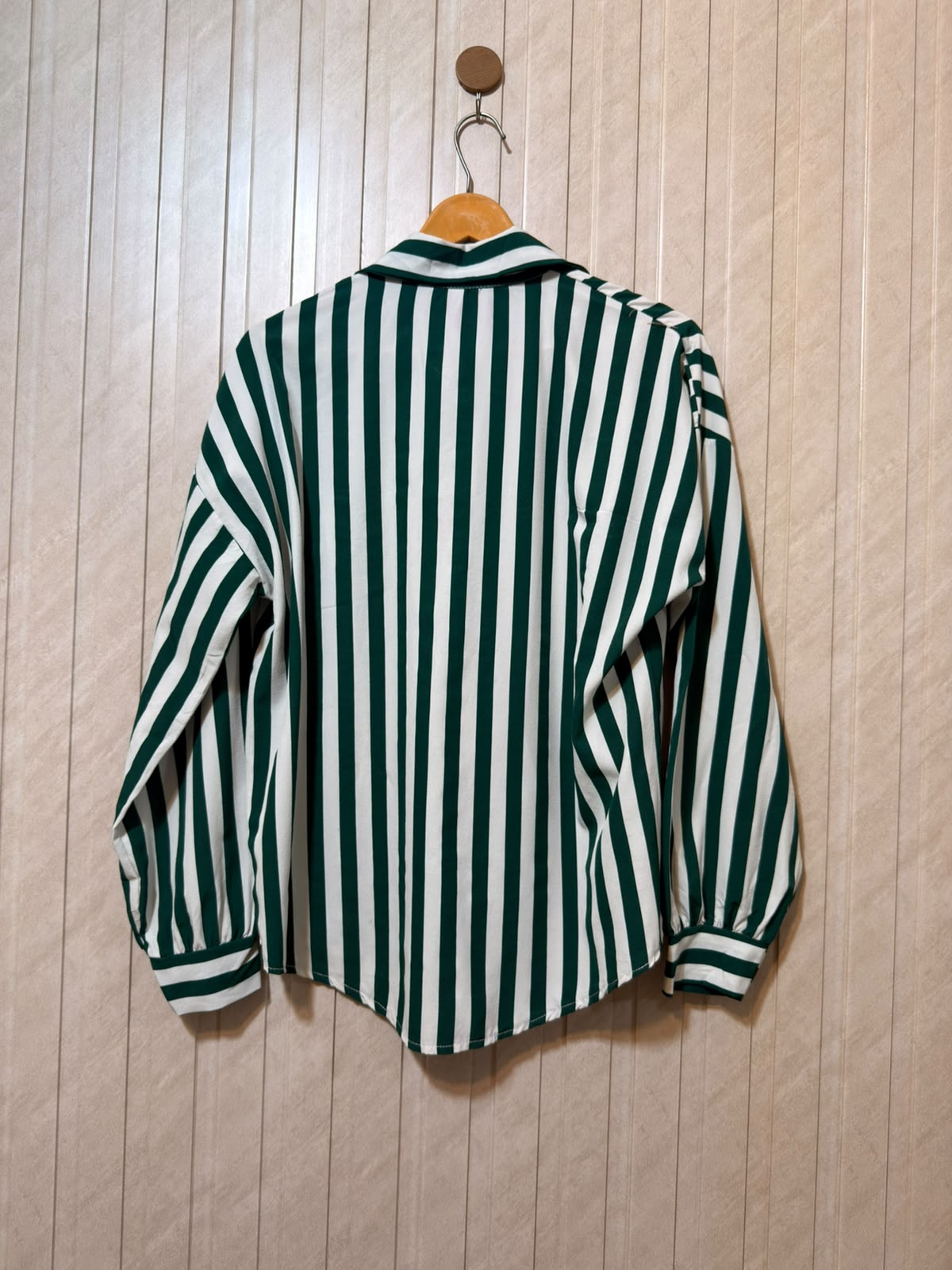Chest 21  Length 27  Fabric Silk Women’s Full Sleeve Top