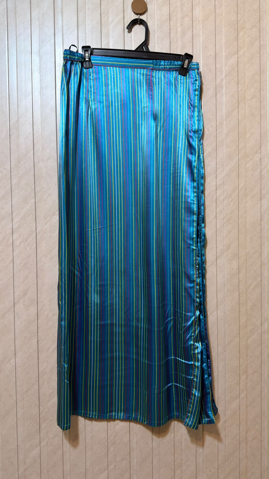 Waist 30  Lenght 40  Fabric silk Western Branded Women’s Skirt