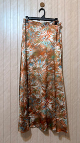 Waist 32  Lenght 39  Fabric silk Classic Women’s Skirt