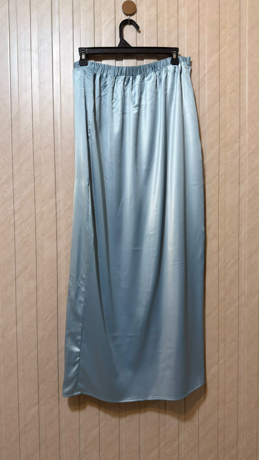 Waist 30  Lenght 39  Fabric silk Modern Women’s Skirt