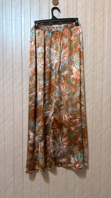 Waist 32  Lenght 39  Fabric silk Classic Women’s Skirt