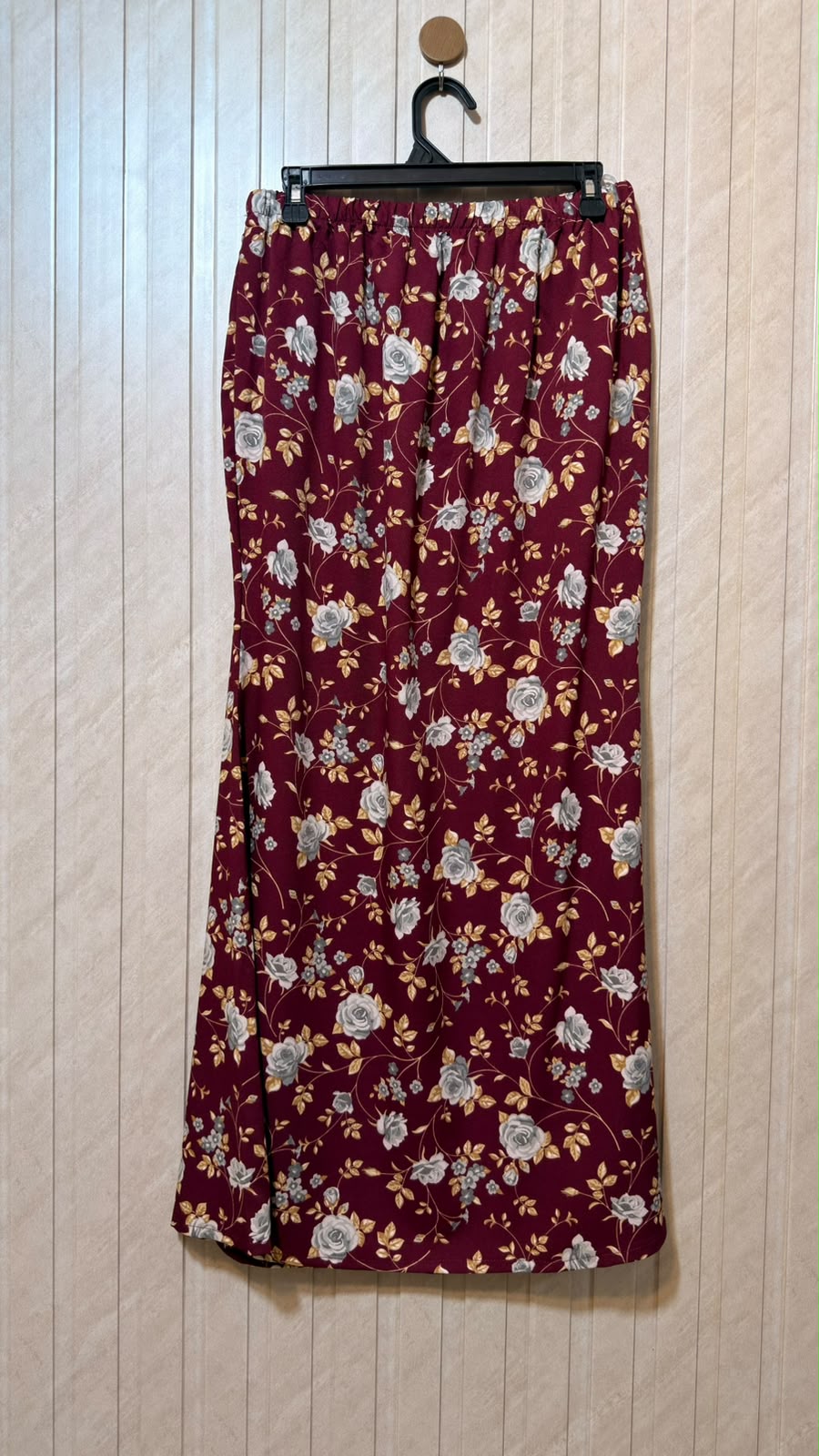 Waist 34  Lenght 39  Fabric silk Western Branded Women’s Skirt