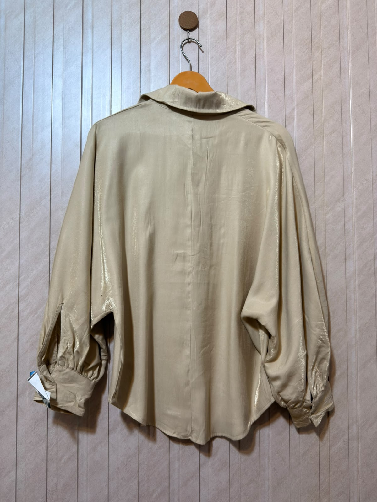 Chest small  baggy style  Lenght 26  Fabric cotton silk Classic Women’s Full Sleeve Top