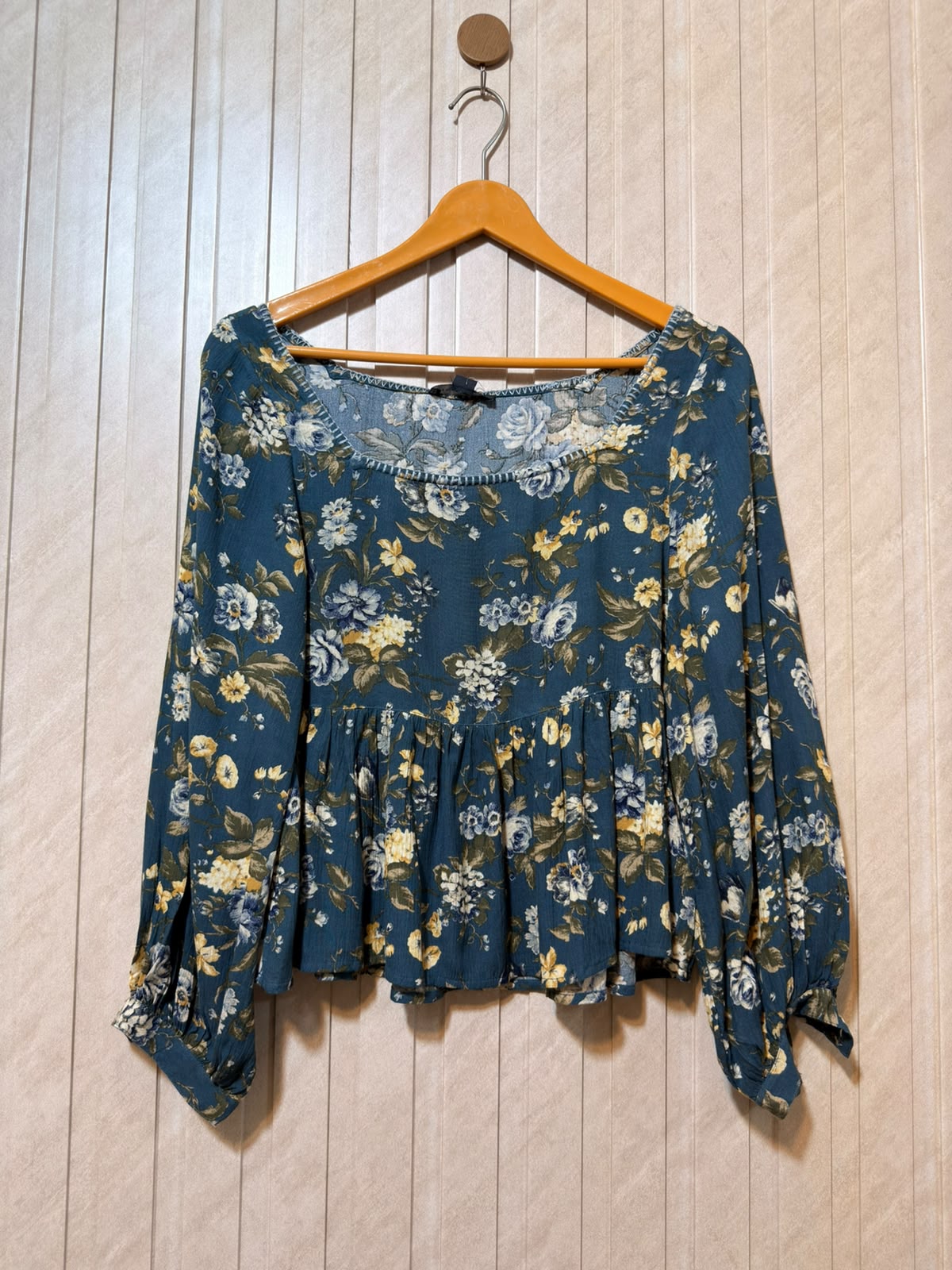 Chest 17  Lenght 20  Fabric rayon Trendy Women’s Full Sleeve Top