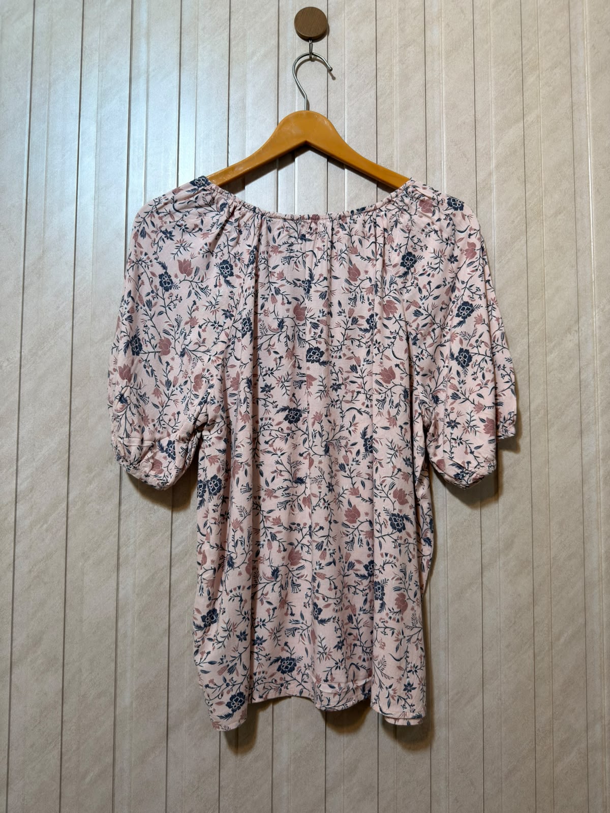 Chest 21  Lenght 24  Fabric linen Elegant Women’s Half Sleeve Top