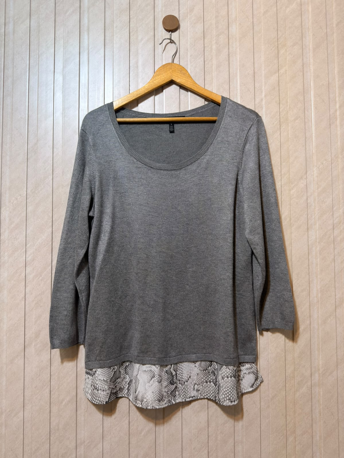 Chest 22  Lenght 30 Stylish Women’s Winter Top