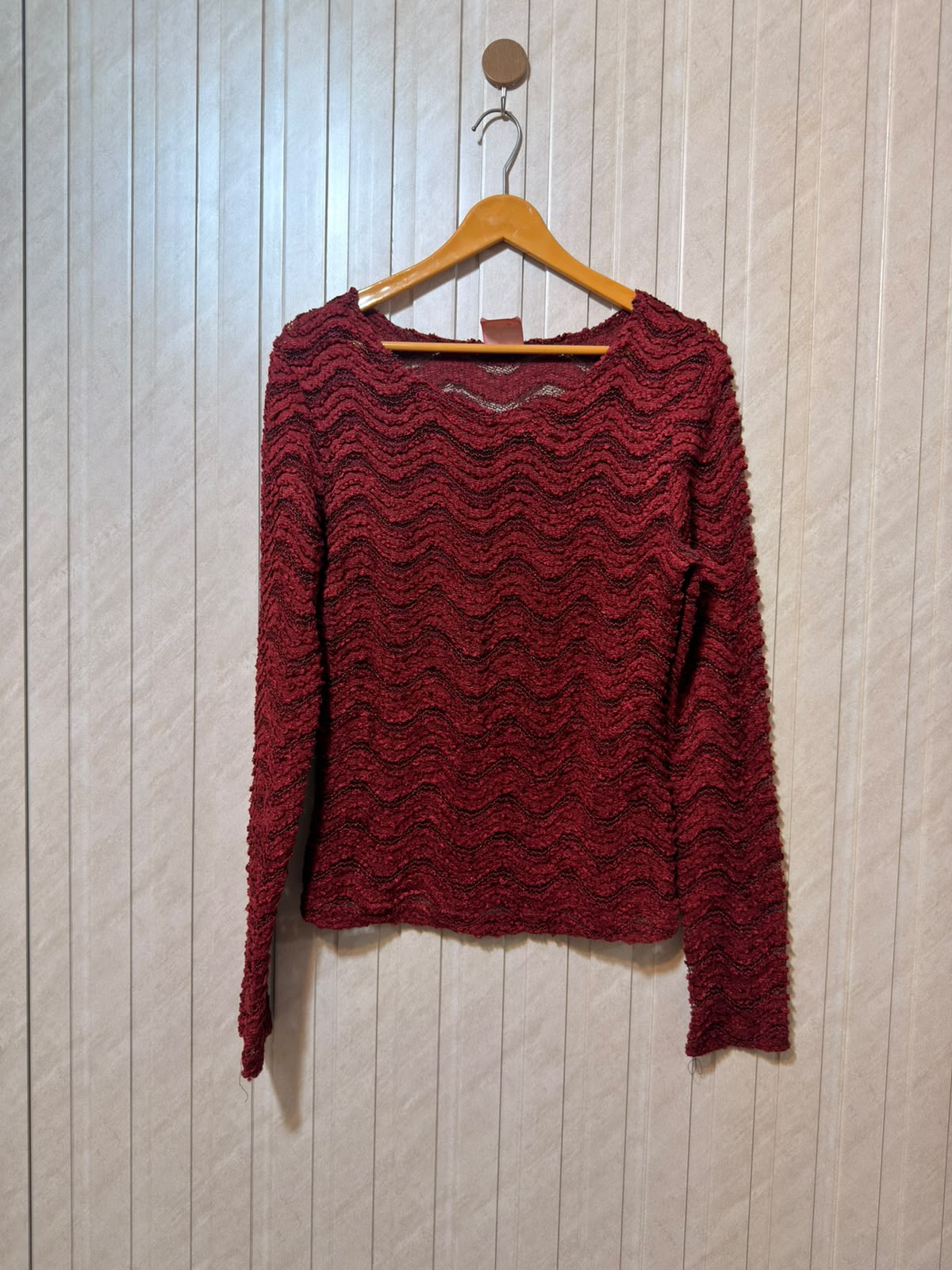 Chest 20  Lenght 24 Modern Classic Women’s Winter Top