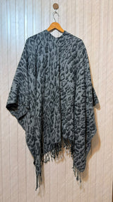 Signature Women’s Shawl