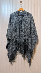 Signature Women’s Shawl