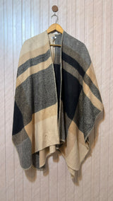 Women’s Exclusive Shawl Collection