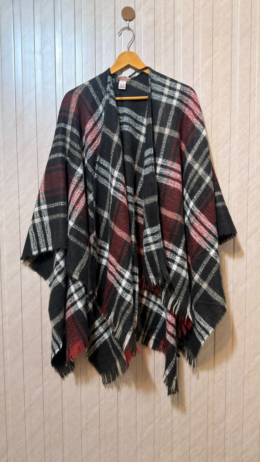 Women’s Essential Shawl