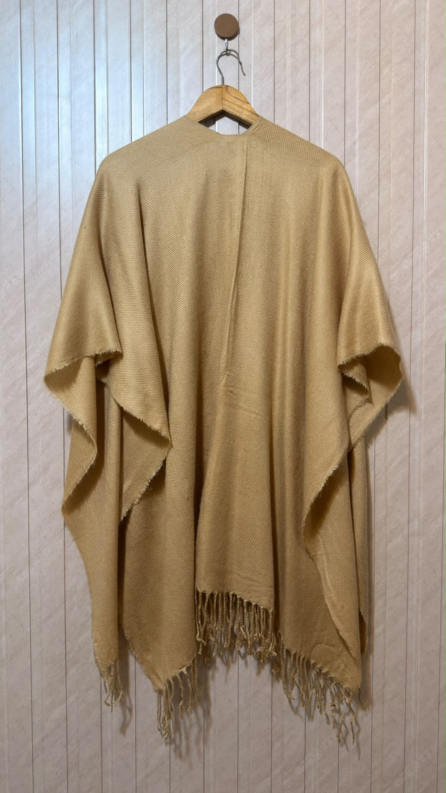 Exclusive Women’s Shawl