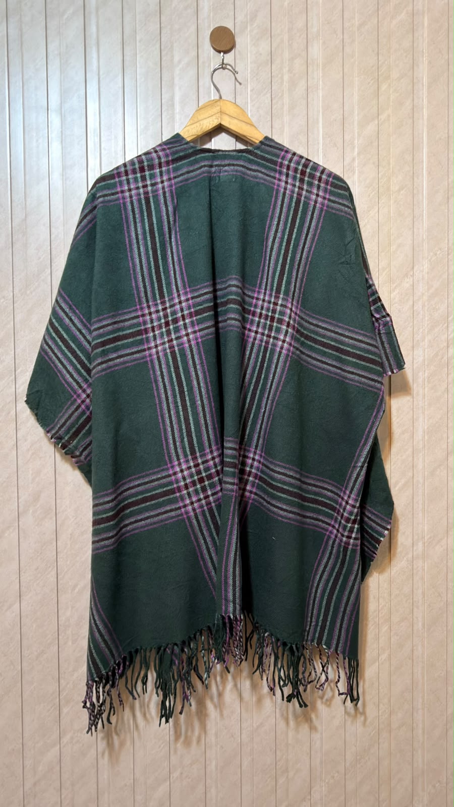 Women’s Contemporary Fashion Shawl