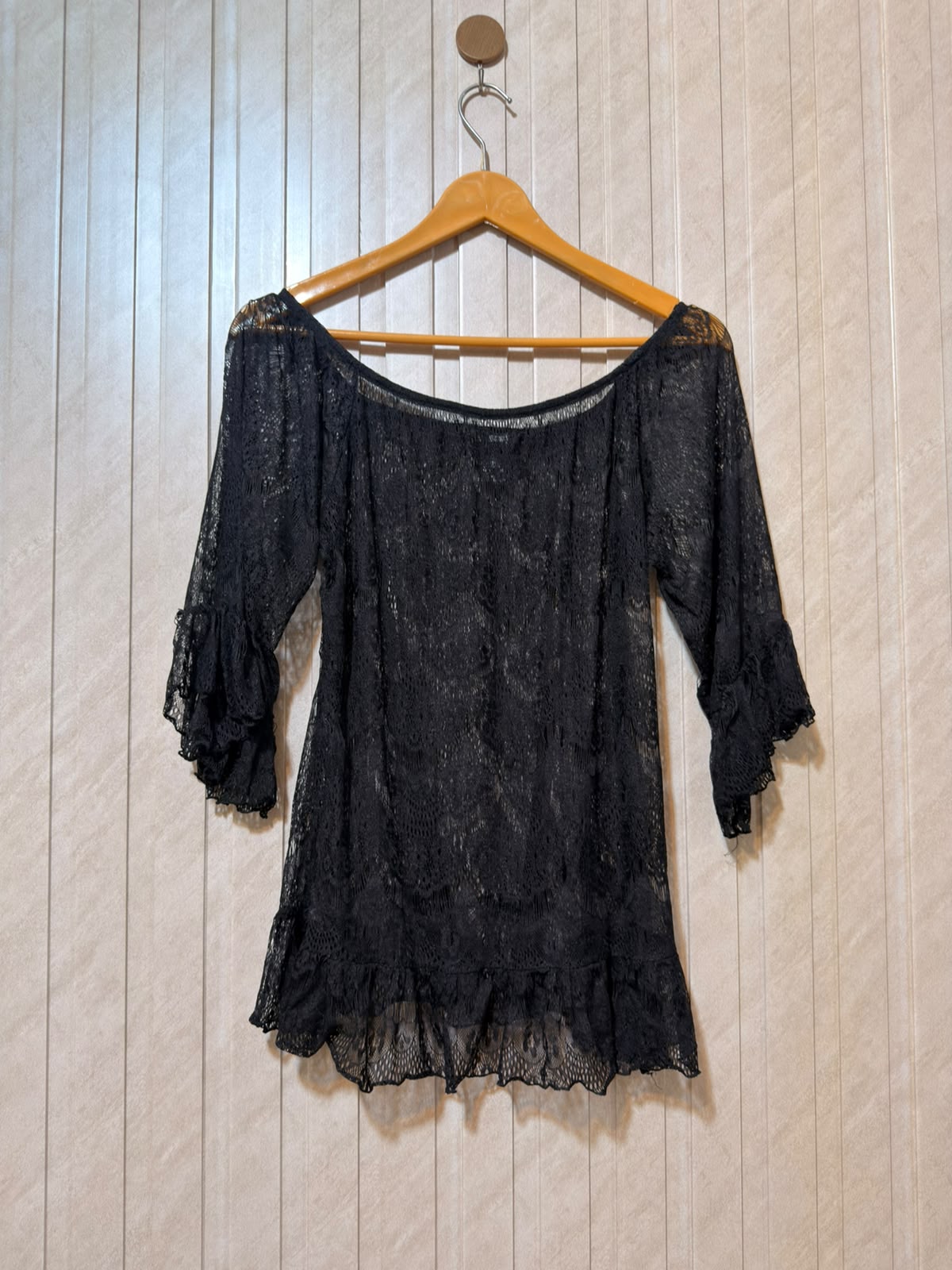 Chest 20  Lenght 24  Fabric net Contemporary Women’s Crop Top