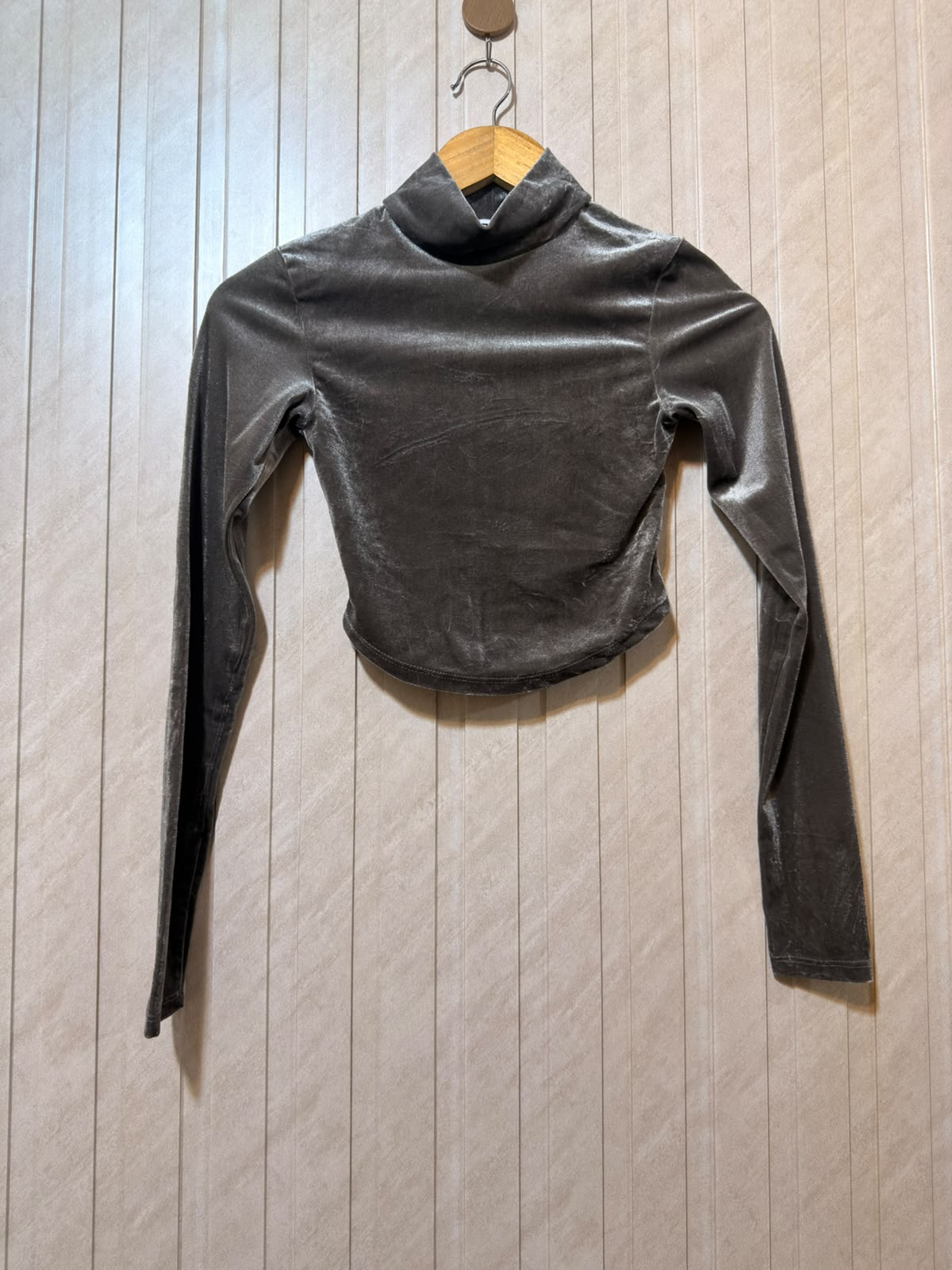 Chest 14  Lenght 14  Fabric jersey Chic Women’s Crop Top