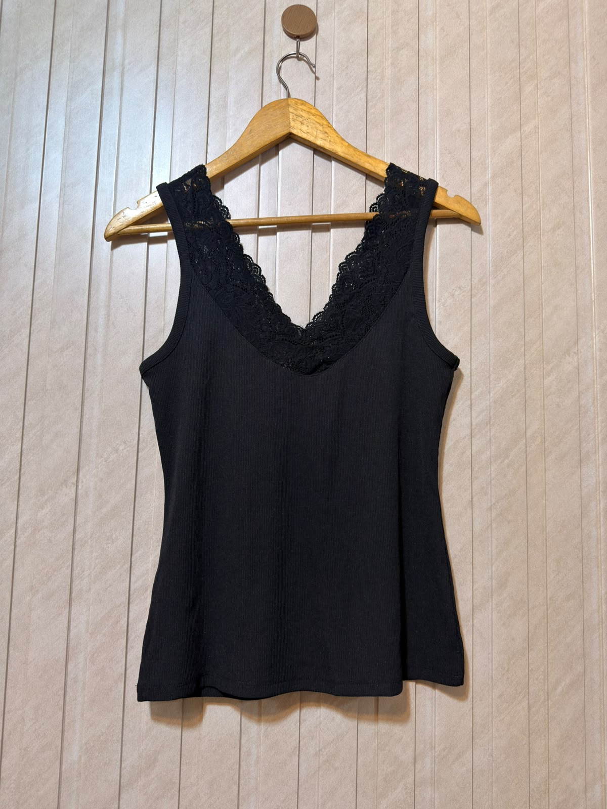 Chest 19  Lenght 22  Fabric silk jersey Essential Women’s Crop Top