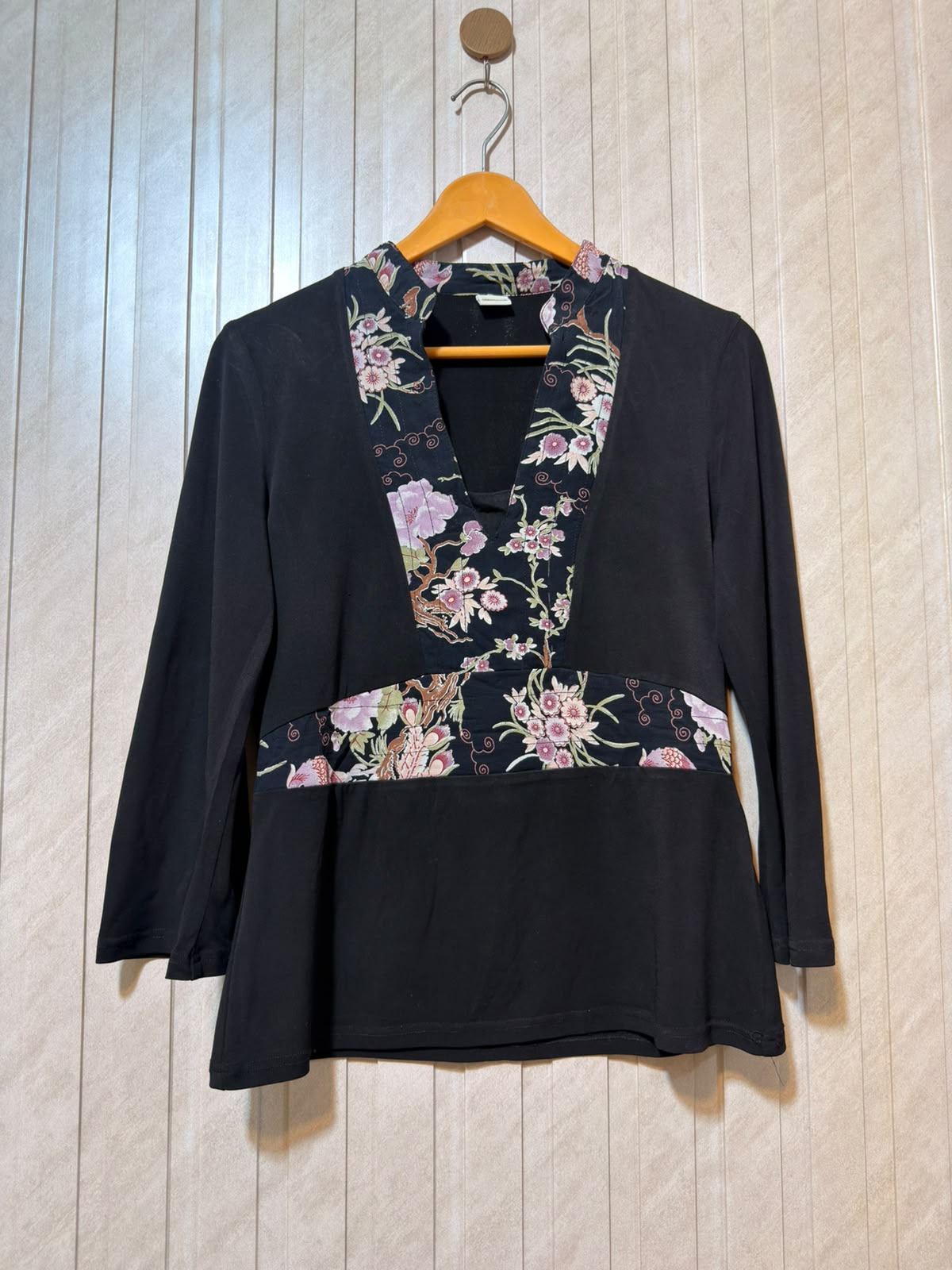 Chest 19  Lenght 22  Fabric silk jersey Exclusive Women’s Crop Top