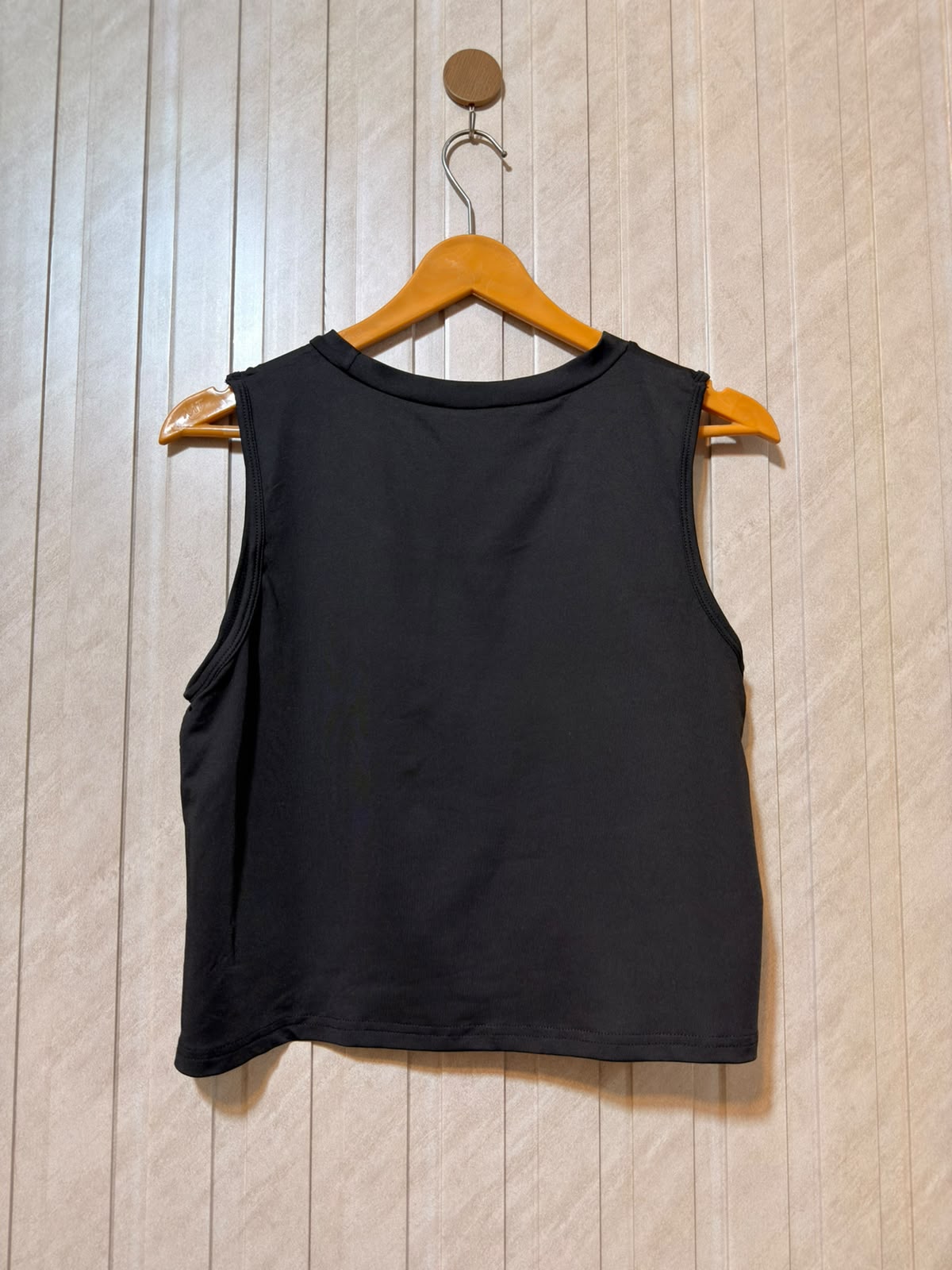 Chest 19  Lenght 16 to 17  Fabric silk jersey Modern Women’s Crop Top