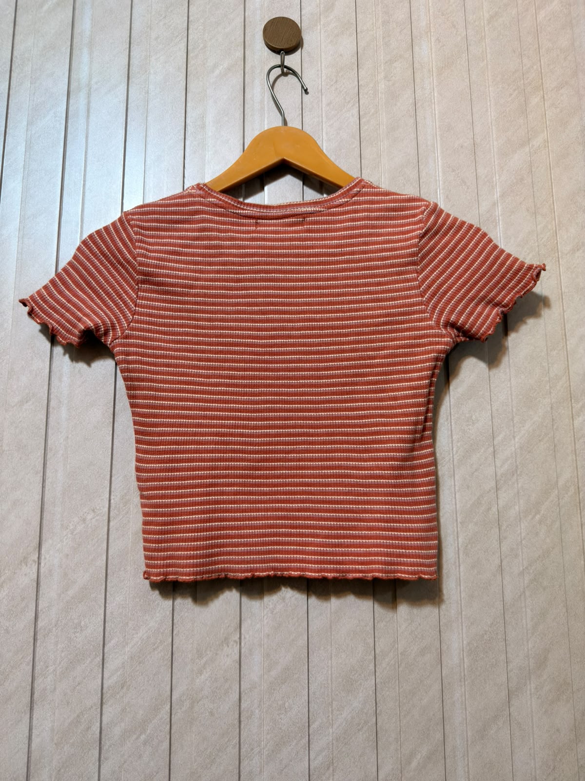 Chest 16  Lenght 14  Fabric jersey Refined Women’s Crop Top