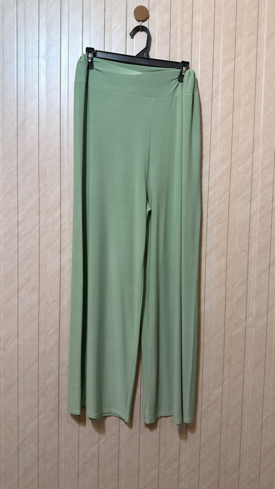 Waist 34  Lenght 40  Fabric silk jersey Modern Women’s Trouser