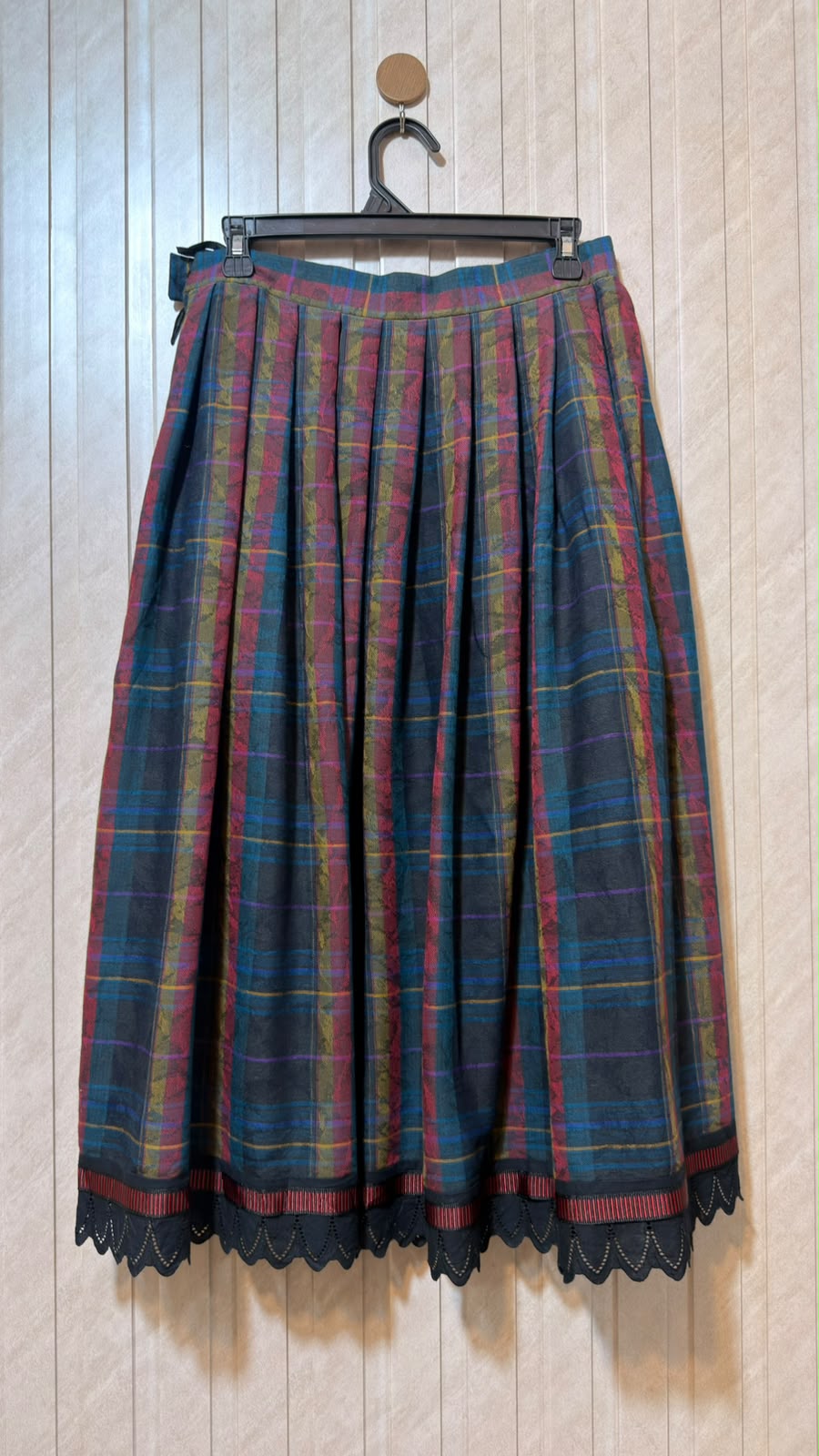 Waist 30  Lenght 31  Fabric cotton silk Trendsetting Women’s Skirt