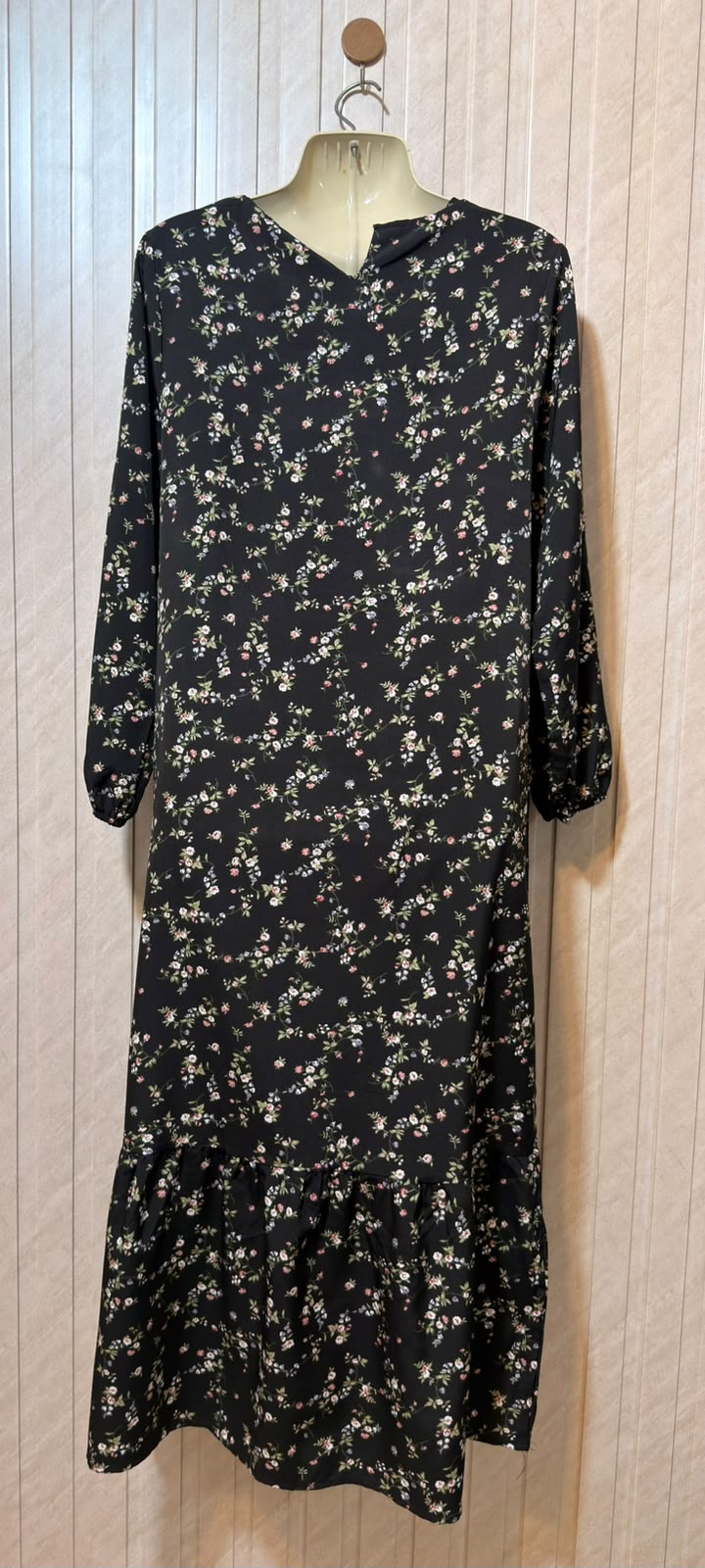 Chest 18  Lenght 48  Fabric silk Modern Women’s Long Maxi Wear