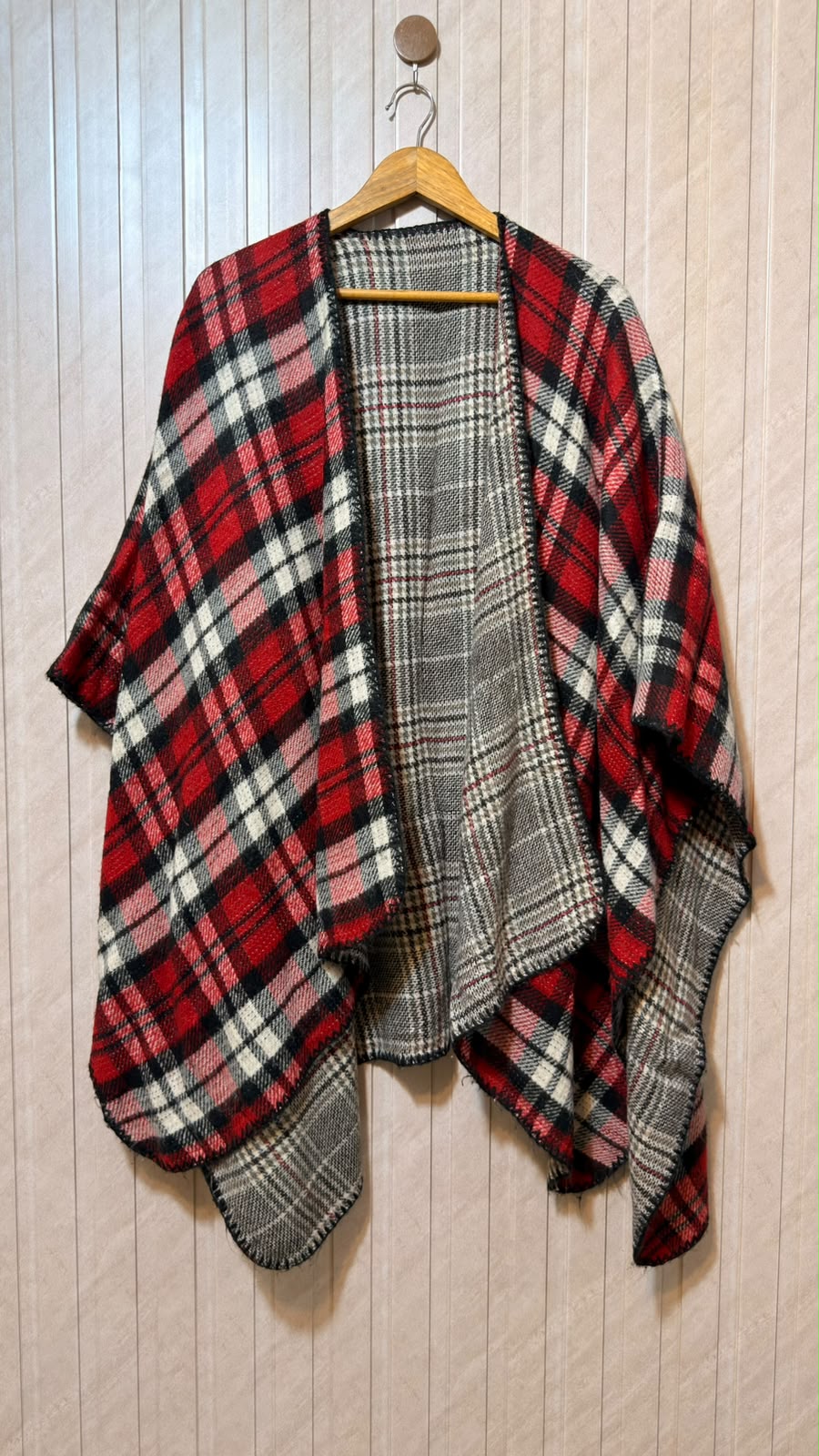 Women’s Formal Shawl