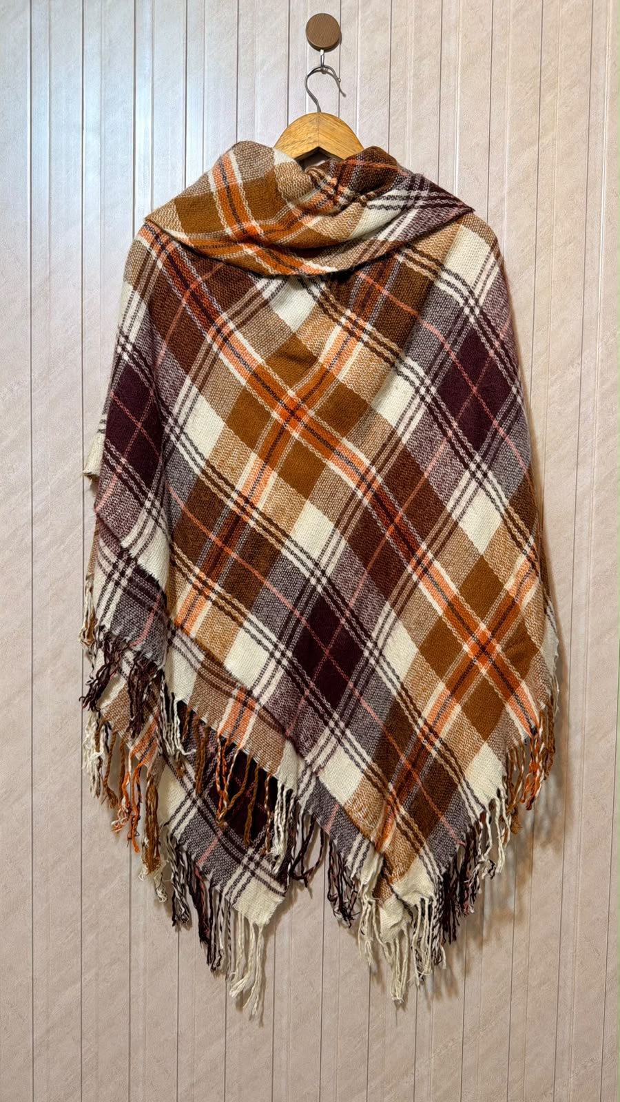 Women’s Trendsetting Shawl