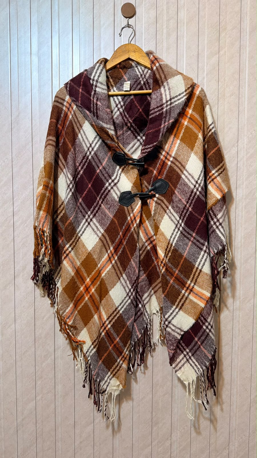 Women’s Trendsetting Shawl